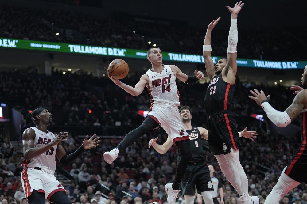 利拉德伤退 利拉德伤退