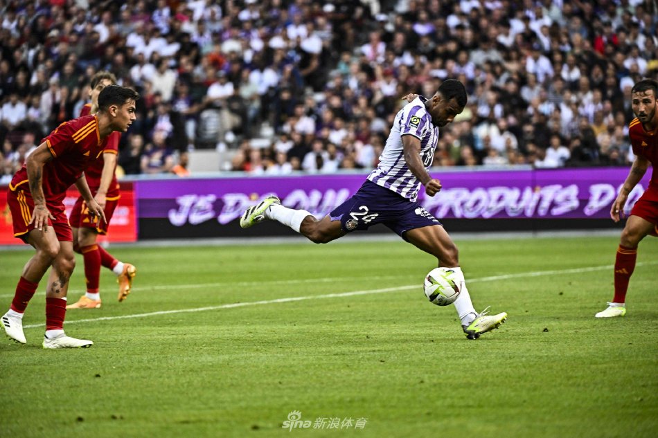 仅展现了球 仅展现了球