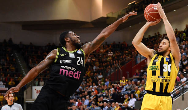 探索红牛足 探索红牛足